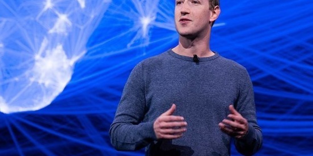 Цукерберг объявил о введении платной верификации в Facebook и Instagram