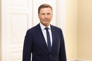 Министр обороны Ханно Певкур.
