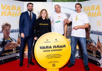 Создатели фильма и представителя Binance (справа налево: Райн Ранну, Тыну Хийелайд, Полина Бротье), автор фото Эрленд Штауб.