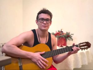 Довыпендривался: Никита Кологривый после пьяного дебоша лишился работы