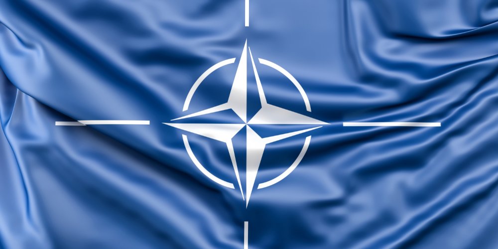 Ханно Певкур посетит с визитом только что вступившую в НАТО Швецию