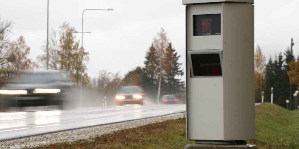 На Нарвском шоссе начали работать новые камеры контроля скорости