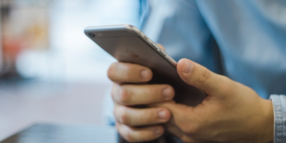 СМИ: Apple умышленно ухудшит iPhone