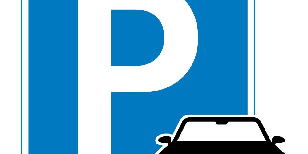 На парковке центра Ülemistе бесплатно парковаться можно в течение пяти часов