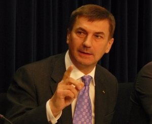 Ансип получил 173 подписи в поддержку на выборах в Европарламент