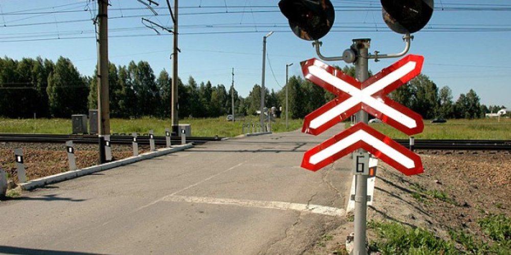 В Вырумаа столкнулись поезд и микроавтобус