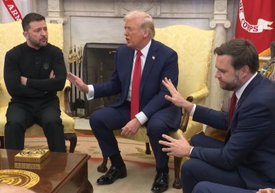 Исторический момент: Владимир Зеленский, Дональд Трамп и Джей Ди Вэнс говорят друг с другом на повышенных тонах во время встречи в Овальном кабинете. 