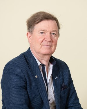 Урмас Эспенберг, поддержавший вотум недоверия Кылварту, покинет ряды EKRE