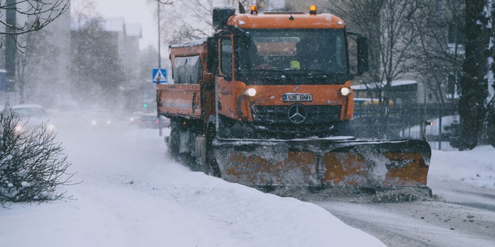 За неделю в Таллинне вывезено 7220 кубометров снега