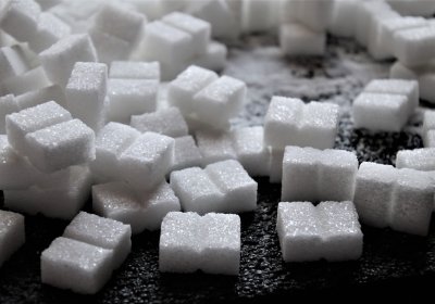 Диетолог рассказал, как употреблять меньше сахара