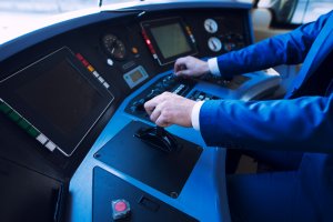 Три секунды отделяли поезд от столкновения с автобусом на ж/д переезде в Маарду