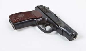 В Краснодарском крае женщина погибла при попытке напугать мужа