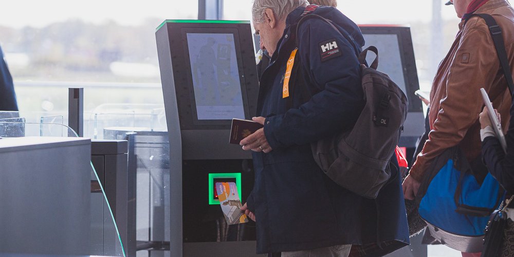 Стало известно, когда Ryanair окончательно откажется от бумажных билетов