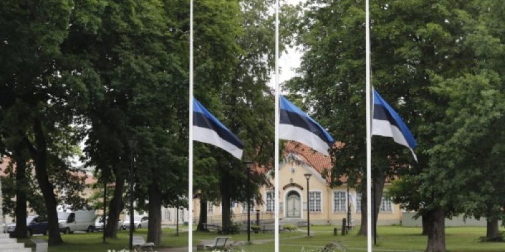 14 июня в Эстонии вывешиваются траурные флаги