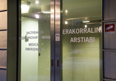 Два электрика получили ожоги в кабельном туннеле в Ласнамяэ