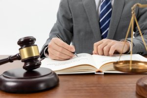 Когда состоятся бесплатные юридические консультации для жителей Таллинна?