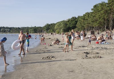 На пляжах Штромки и Какумяэ в Таллинне ухудшилось качество воды
