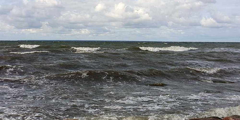 Материковой части Эстонии передано штормовое предупреждение первого уровня