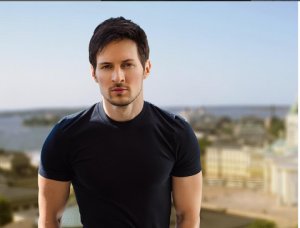 Макрон убеждал Дурова перенести Telegram в Париж