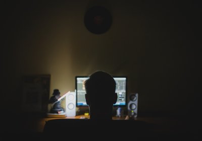 Ученые предостерегли от ночной работы за компьютером