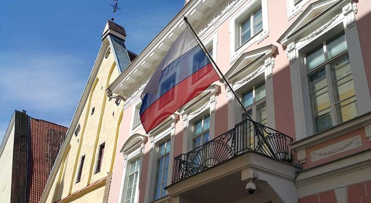 Собрано 1300 подписей за переименование участка улицы перед посольством РФ
