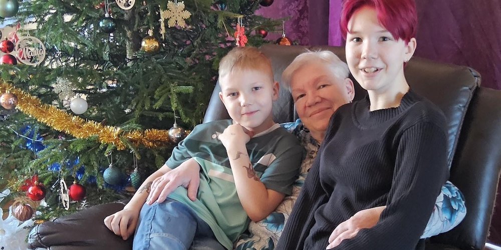 58-летняя Майре Оямаа: «С новым лечением я смогла опять выйти на работу, наслаждаюсь возможностью быть с внуками». 