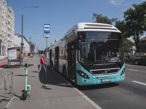 В Таллинне общественный транспорт направят в объезд