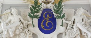 В Кадриоргском дворце исследуют потолочную роспись