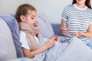 Что должно быть в аптечке у семьи с маленькими детьми в сезон ОРВИ