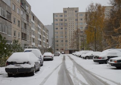 В Ласнамяэ скоро возобновят работу две автостоянки