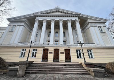 От ДОФа до Центра русской культуры: богатая история уникального здания