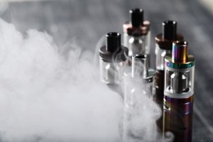Зарядное устройство для э-сигарет взорвалось и подожгло кровать