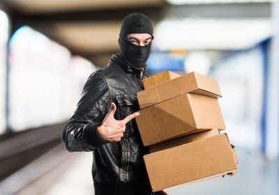 Citadele: в праздники проще выманивать деньги с помощью мошенничества