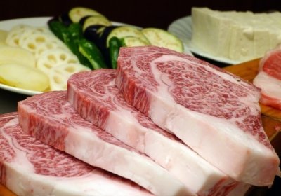 Названы 6 категорий людей, которым следует ограничить употребление красного мяса