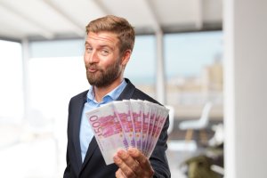 Началась продажа гособлигаций населению