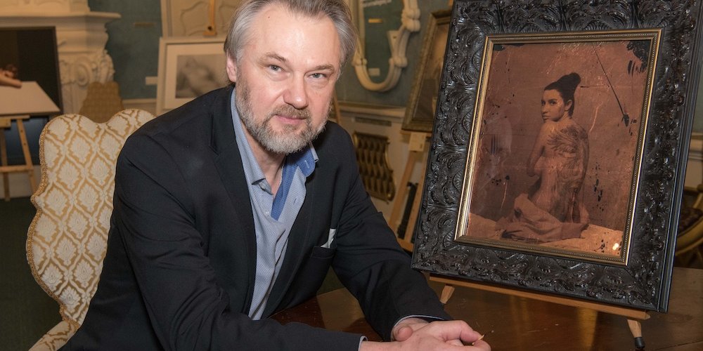 Александр Ивашкевич: «Хочу пожелать женщинам, чтобы не теряли женственность, и нам всем – чтобы мы не теряли женщин!» 