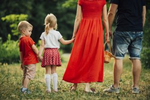 Семейная медиация помогает родителям договориться о будущем ребенка