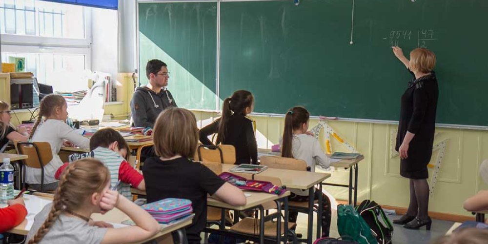 В следующем году столичных учителей ожидает рост зарплат
