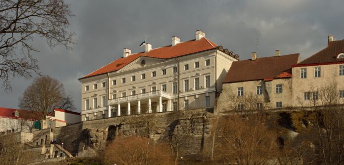 https://fiu-vro.wikipedia.org/wiki/Eesti_valitsus