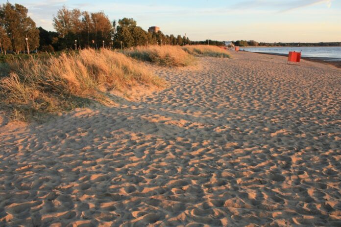 https://et.wikipedia.org/wiki/Fail:Stroomi_beach_at_sunset.jpg