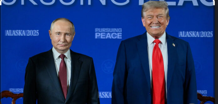 https://et.wikipedia.org/wiki/Fail:President_Trump_and_President_Putin_standing_together_%28cropped%29.jpg